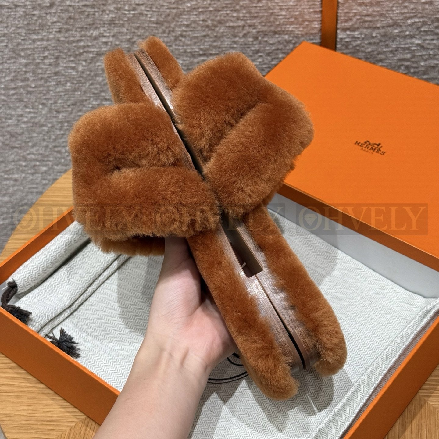 【 ZP버전 】H 오란 숄 시어링 무통 샌들 슬리퍼 브라운 상품 썸네일