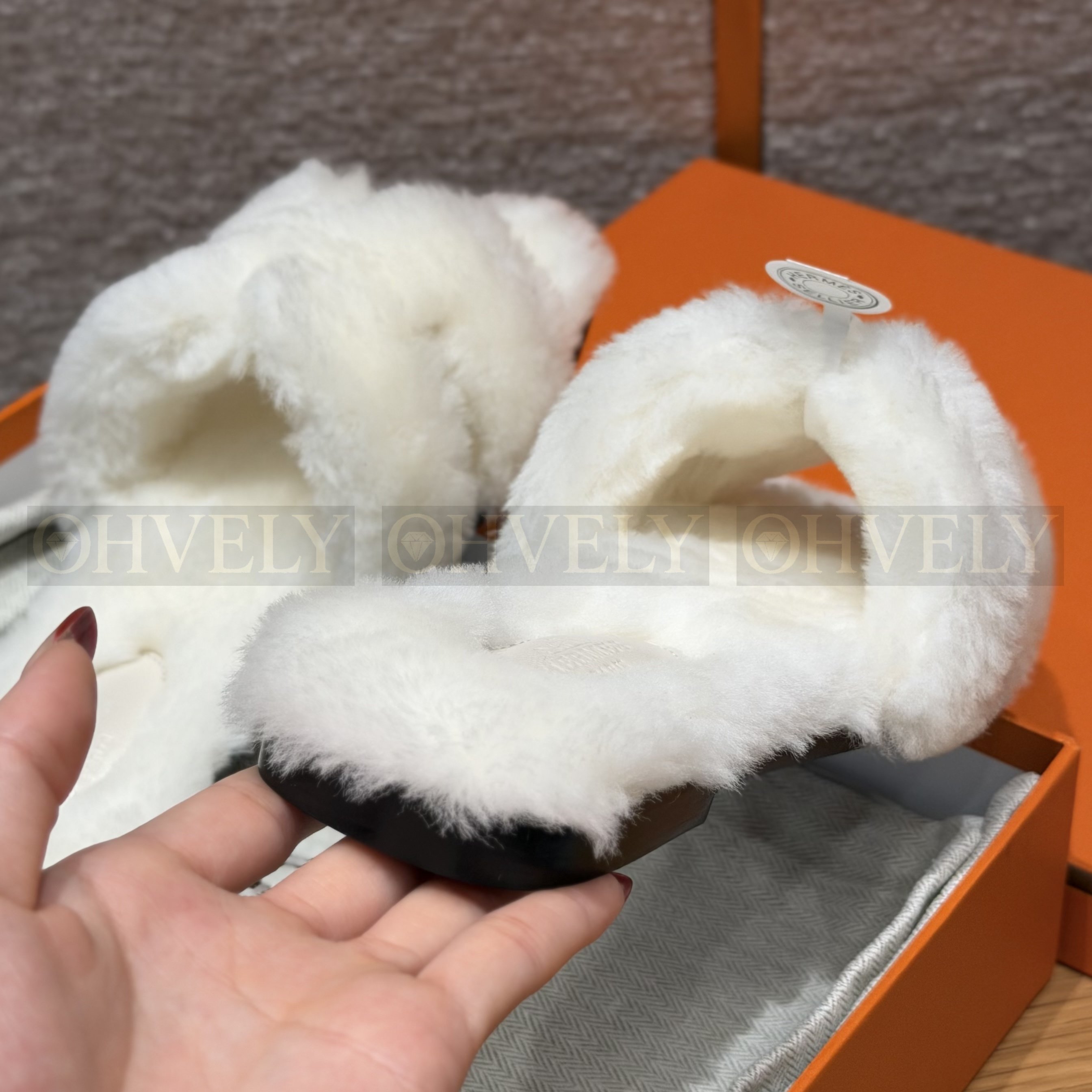 【 ZP버전 】H 오란 숄 시어링 무통 샌들 슬리퍼 블랑 상품 썸네일