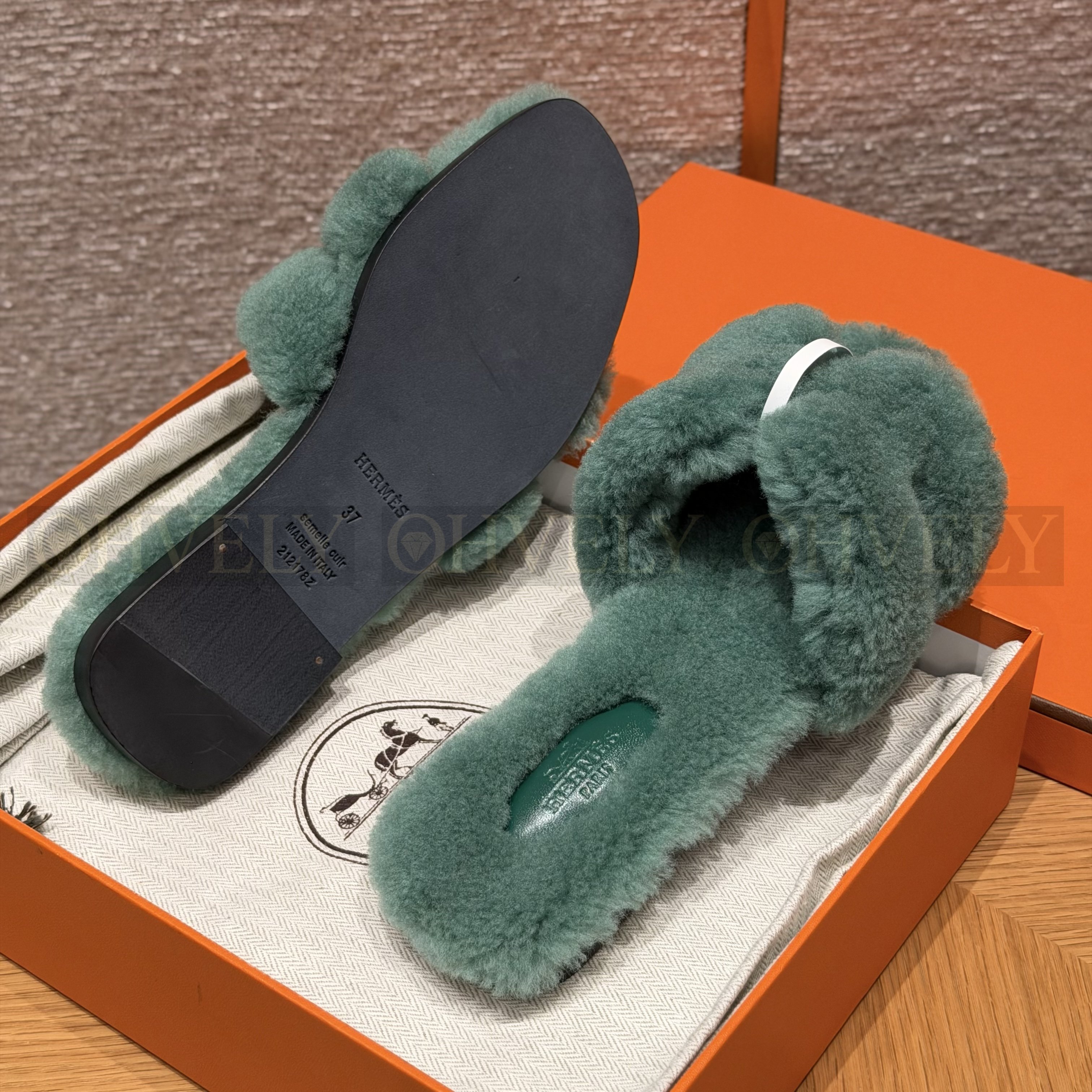 【 ZP버전 】H 오란 숄 시어링 무통 샌들 슬리퍼 브라운 상품 썸네일