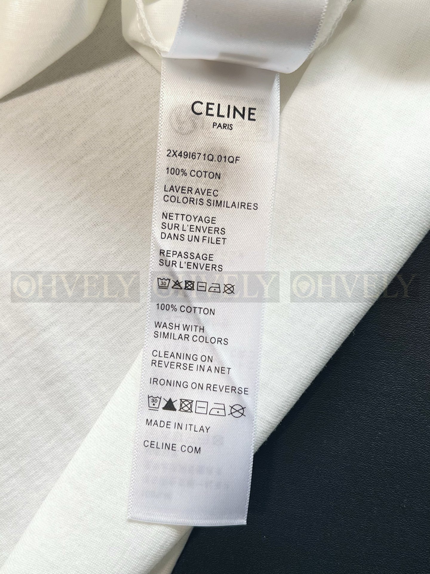 【 ZP버전 】CEL 트리옴페 자수 미니 로고 반팔 티셔츠 상품 썸네일