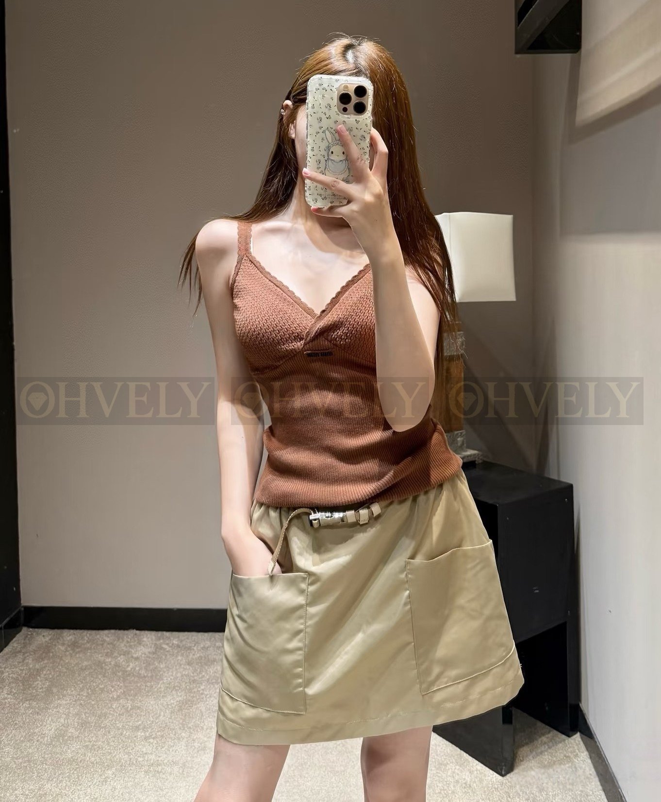 【 ZP버전 】MIU  V넥 펀칭 니트 나시 탑 베스트