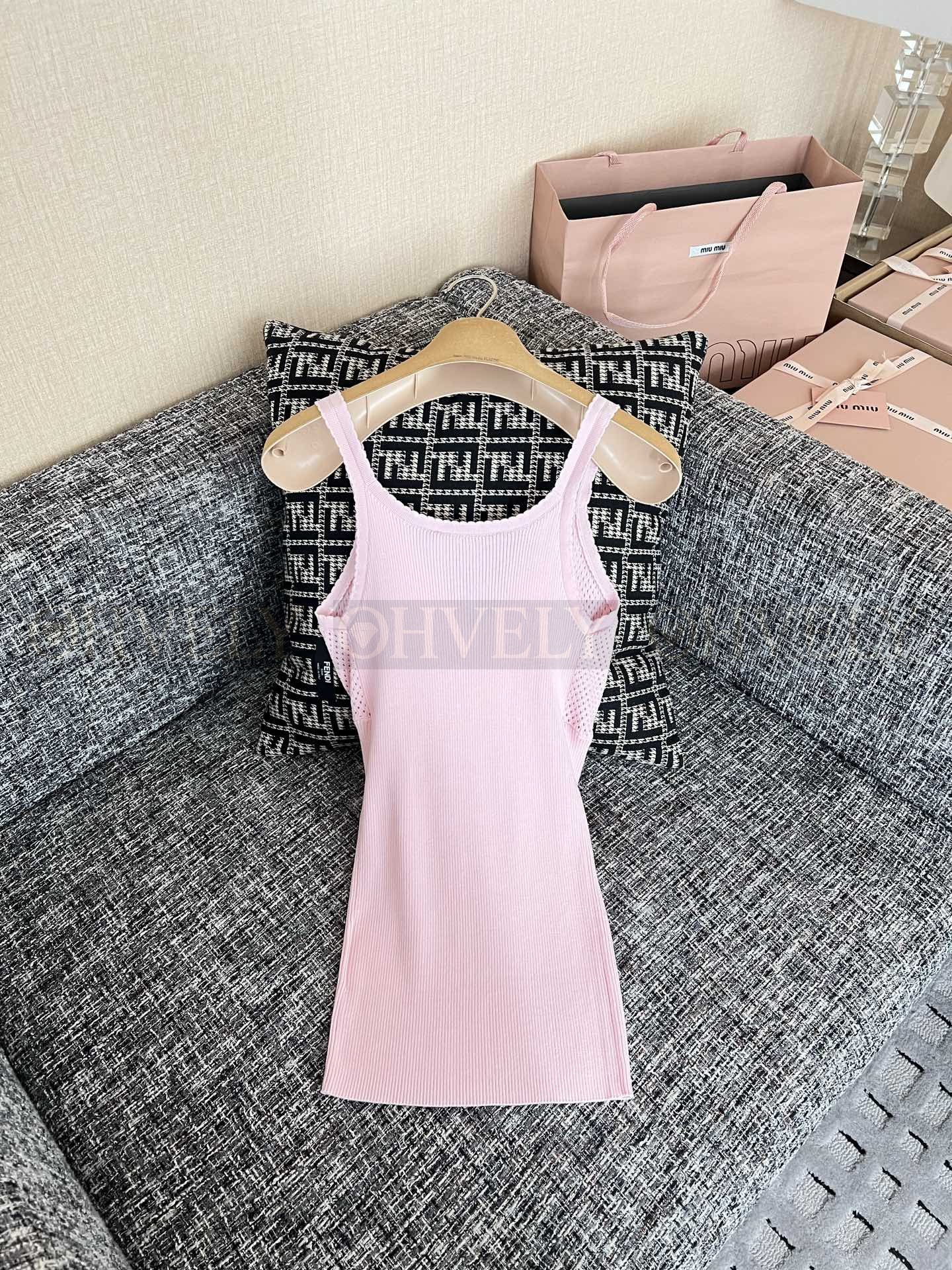 【 ZP버전 】MIU 핑크 니트 나시 베스트 상품 썸네일