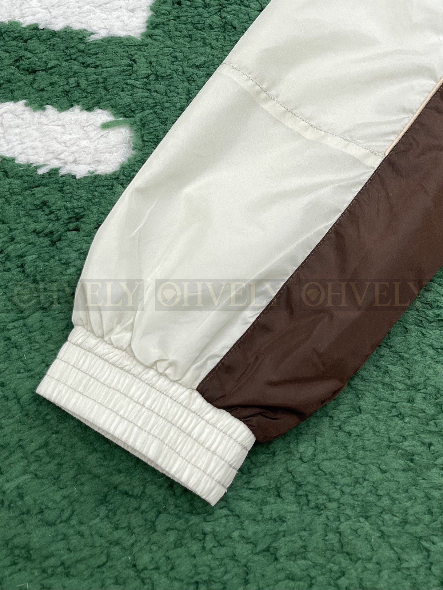 【 ZP버전 】P 배색 라인 디테일 집업 자켓 상품 썸네일