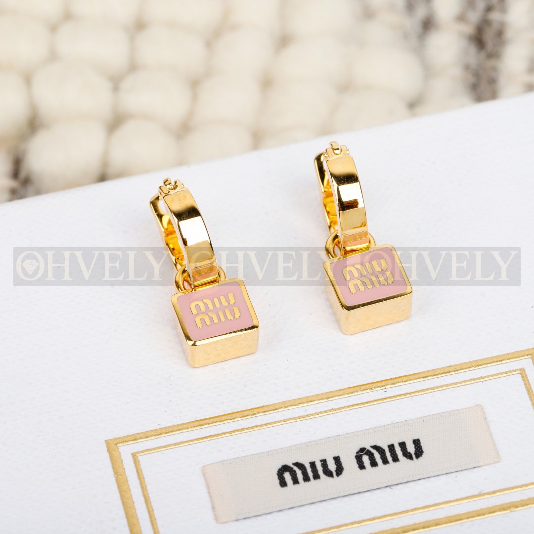 【 ZP버전 】MIU 에나멜 스퀘어 드롭 귀걸이 상품 썸네일