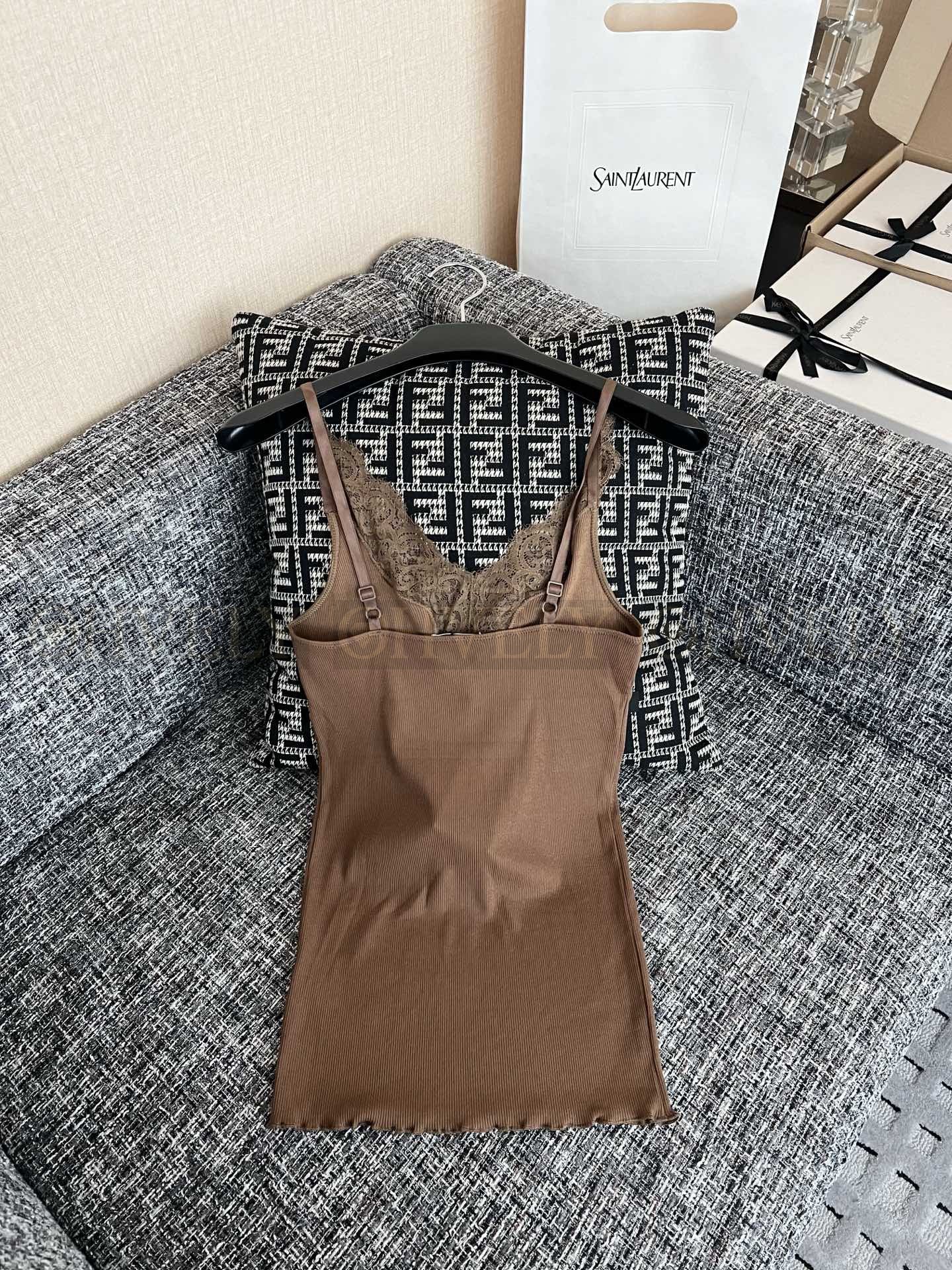 【 ZP버전 】YSL 레이스 레이시 브이넥 뷔스티에 나시 상품 썸네일
