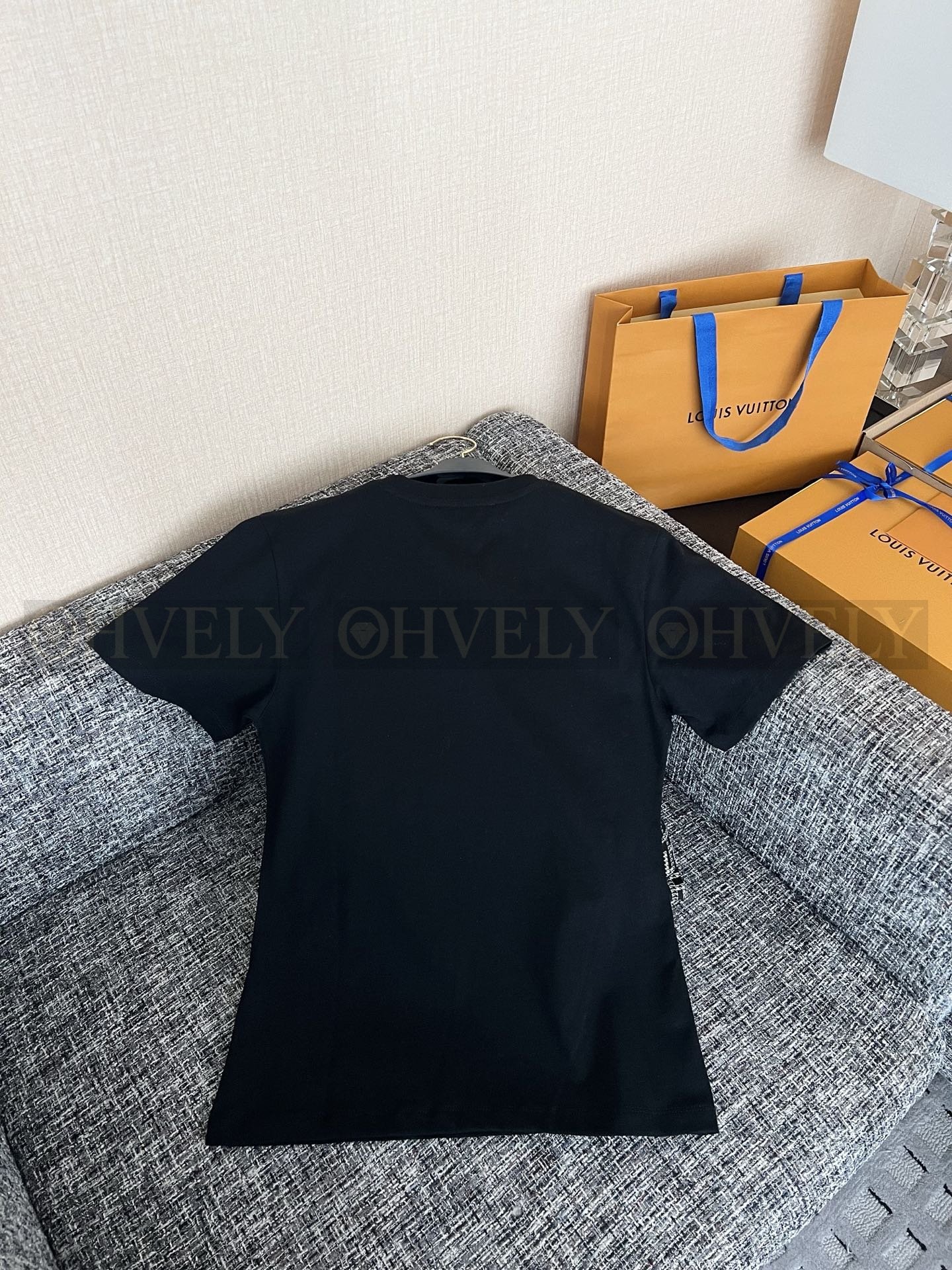 【 ZP버전 】LV 모노그램 데님 포켓 T셔츠 상품 썸네일