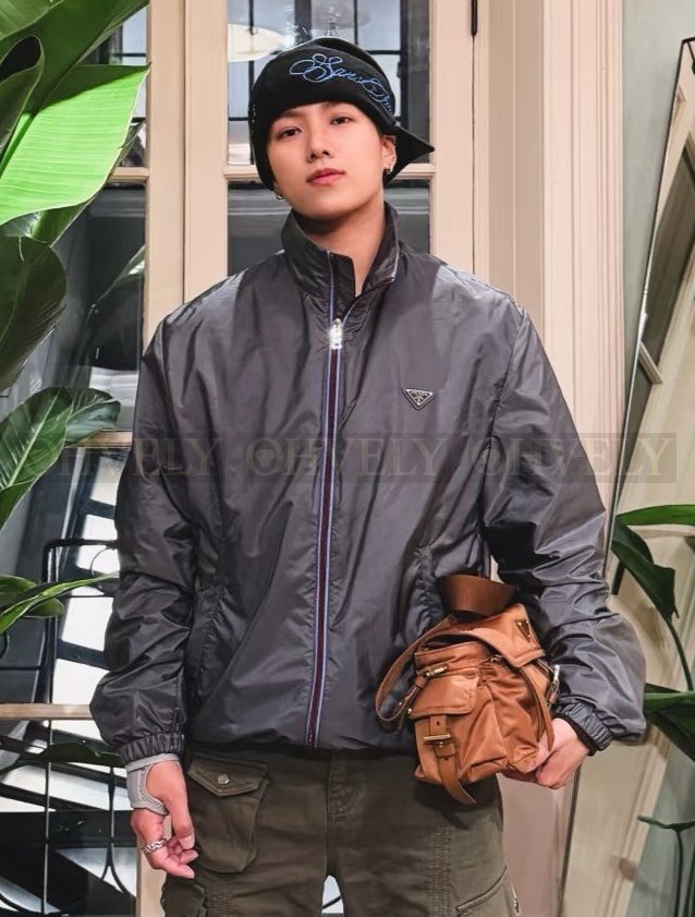 【 ZP버전 】PR 지퍼 하이넥 자켓