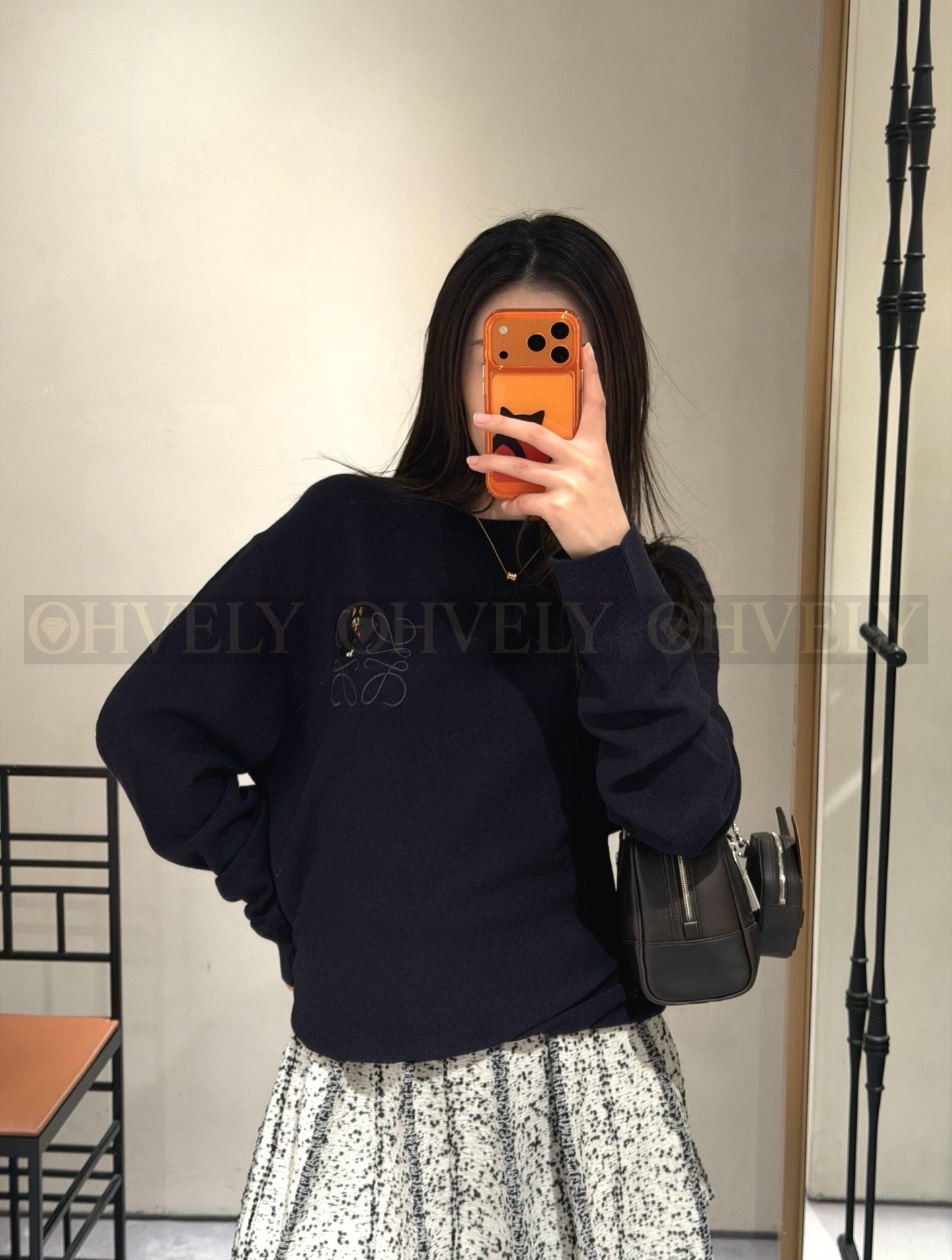 【 ZP버전 】LOW 애니멀 모티프 자수 니트 상품 썸네일