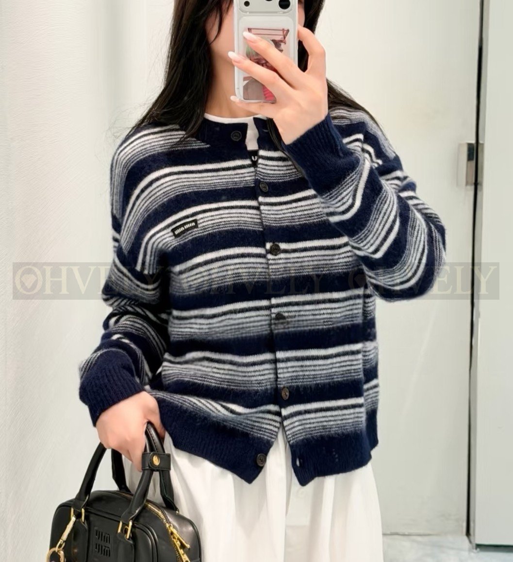 【 ZP버전 】MIU 네이비 그레이 스트라이프 캐시미어 가디건