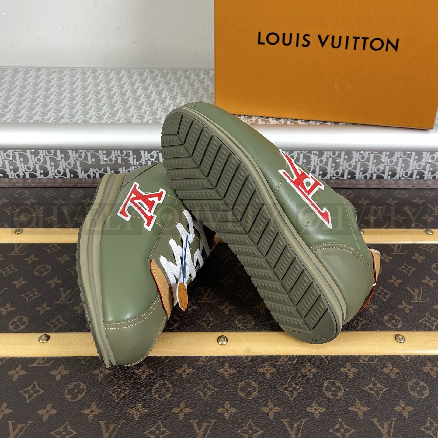 【 ZP버전 】LV 버터소프트 스니커즈 카키