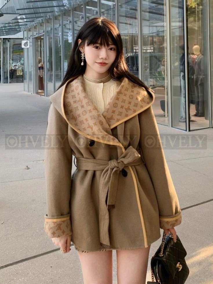 【 ZP버전 】LV 모노그램 비대칭 랩 코트 상품 썸네일