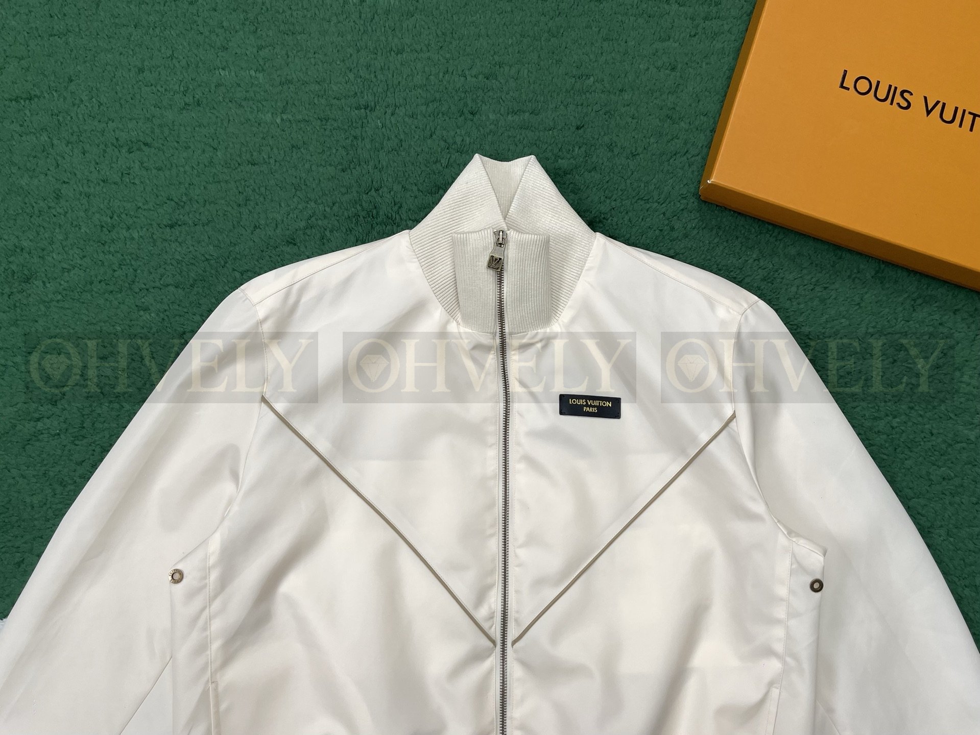 【 ZP버전 】LV 새틴 트랙 자켓 상품 썸네일