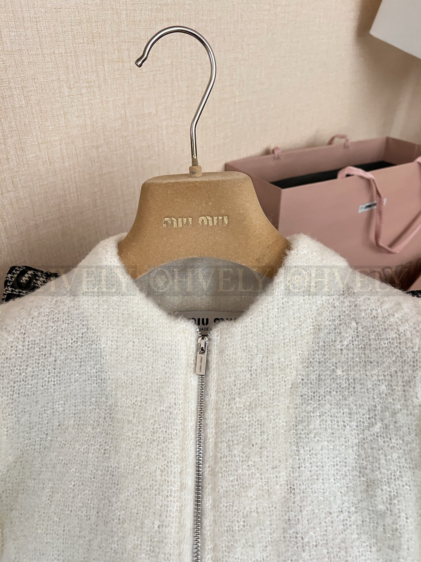 【 ZP버전 】MIU 로고 포켓 울 집업 자켓 상품 썸네일