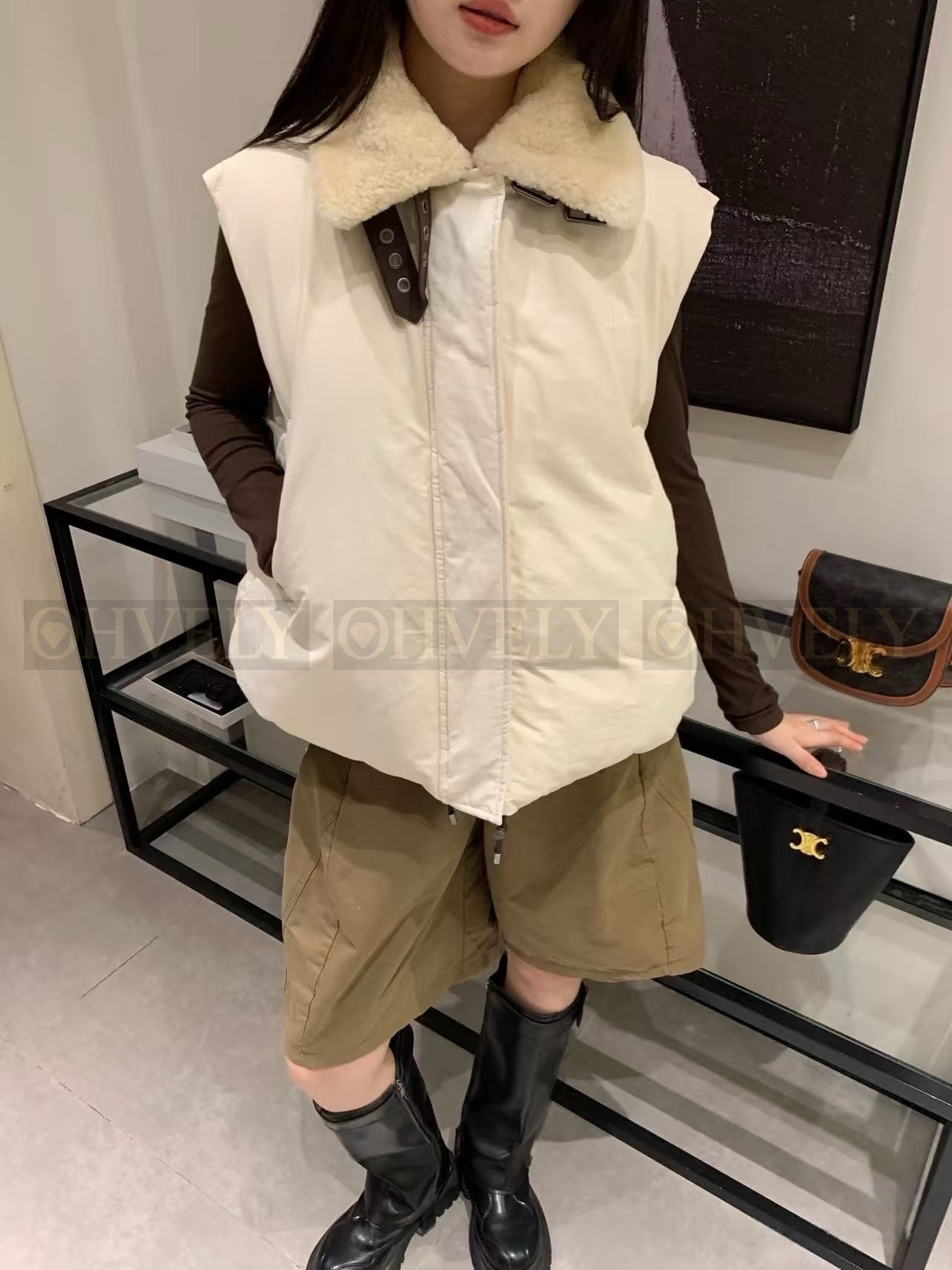 【 ZP버전 】LOW 퍼 카라 패치 화이트 다운 베스트 상품 썸네일